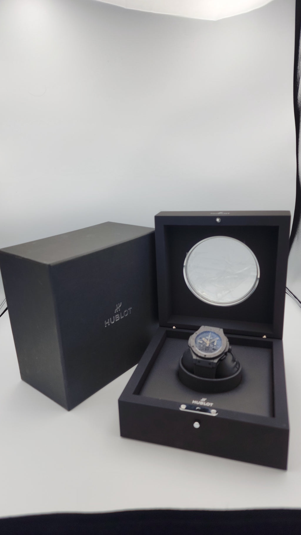 Hublot Big Bang Aero Bang Sugar Skull 44 mm Ceramic Case