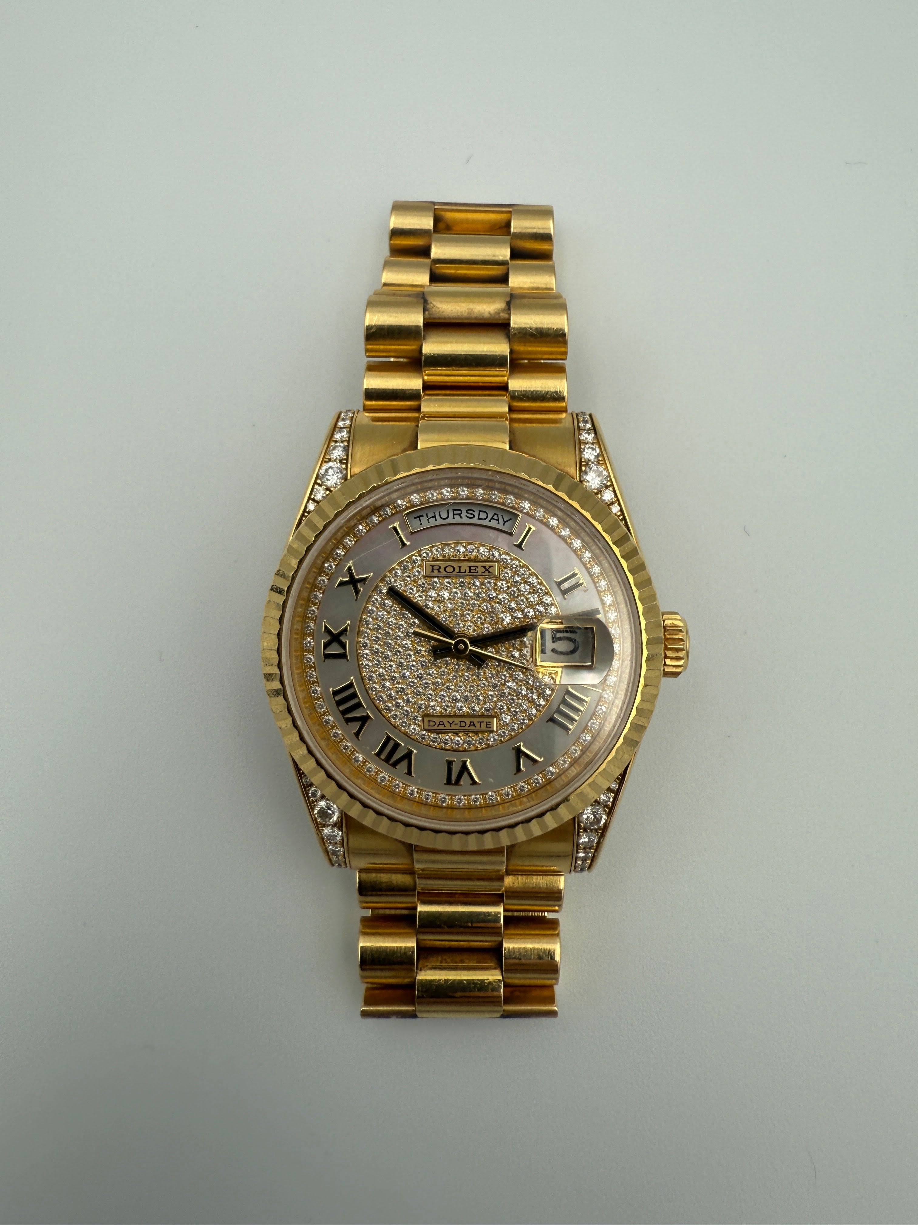 Rolex Day-Date 36 18k Yellow Gold Mother Of Pearl Dial Full Set