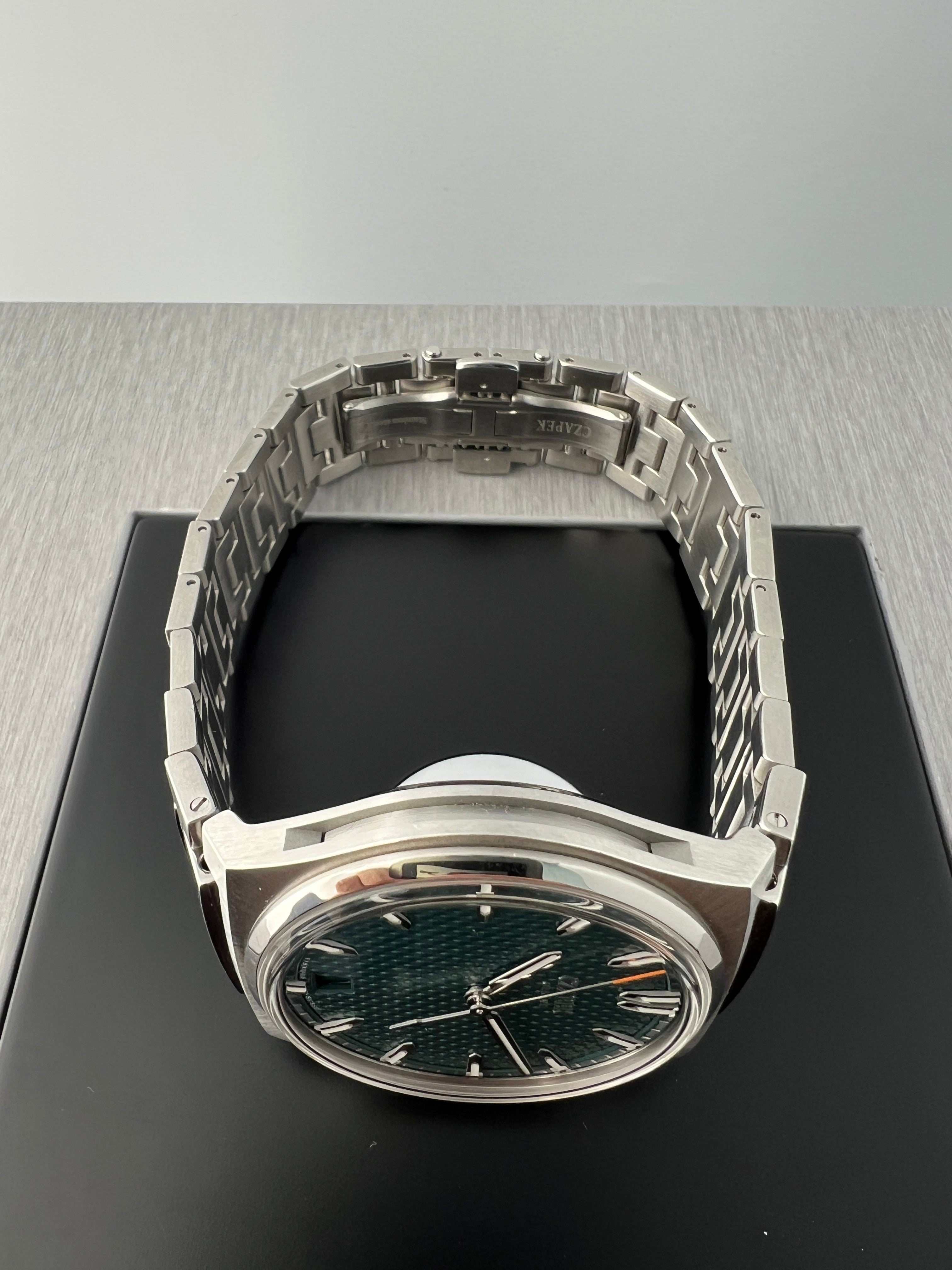 Czapek Antarctique Passage De Drake Viridian Green Fratello