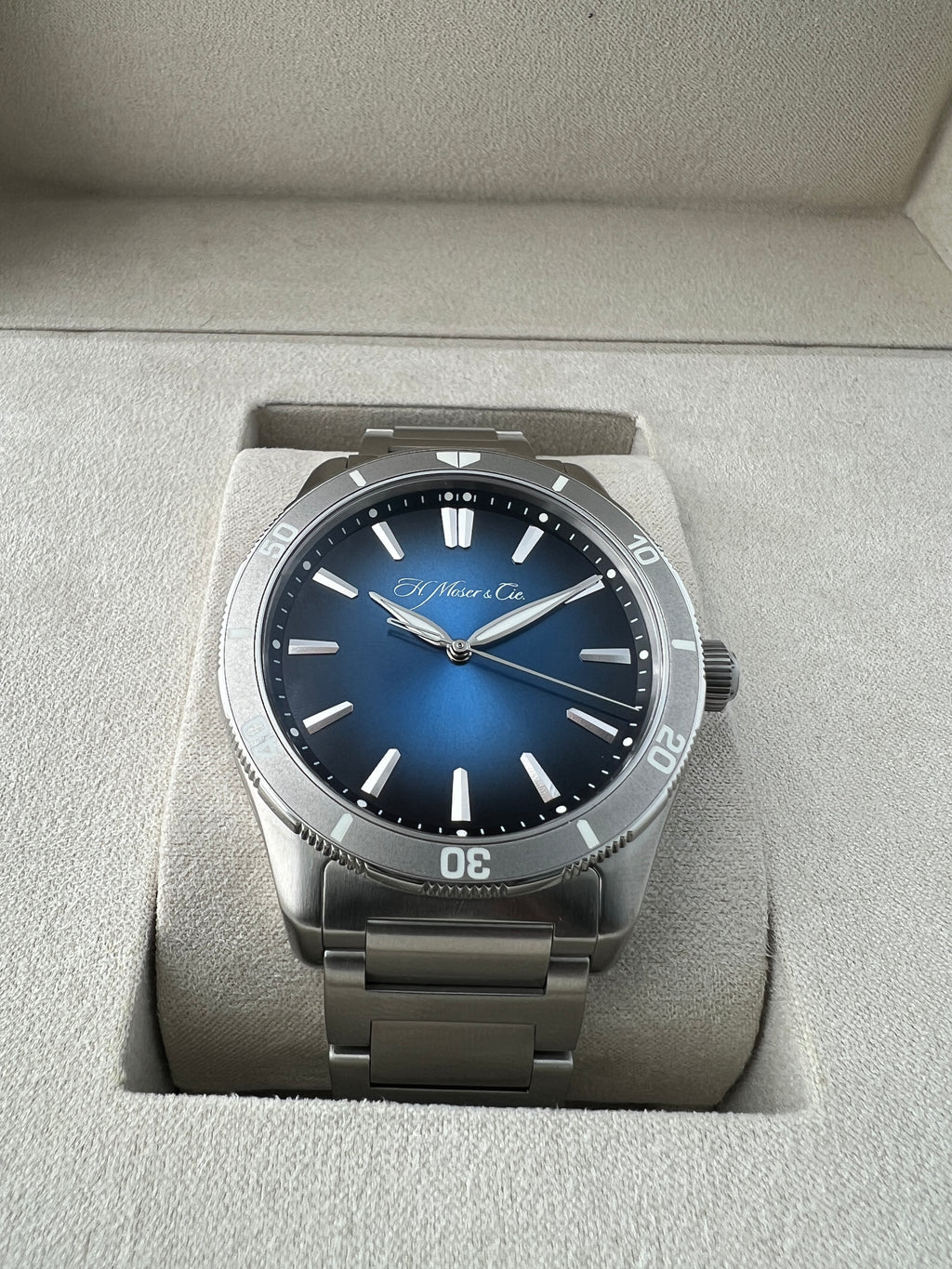 H. Moser & Cie Pioneer Centre Seconds Center