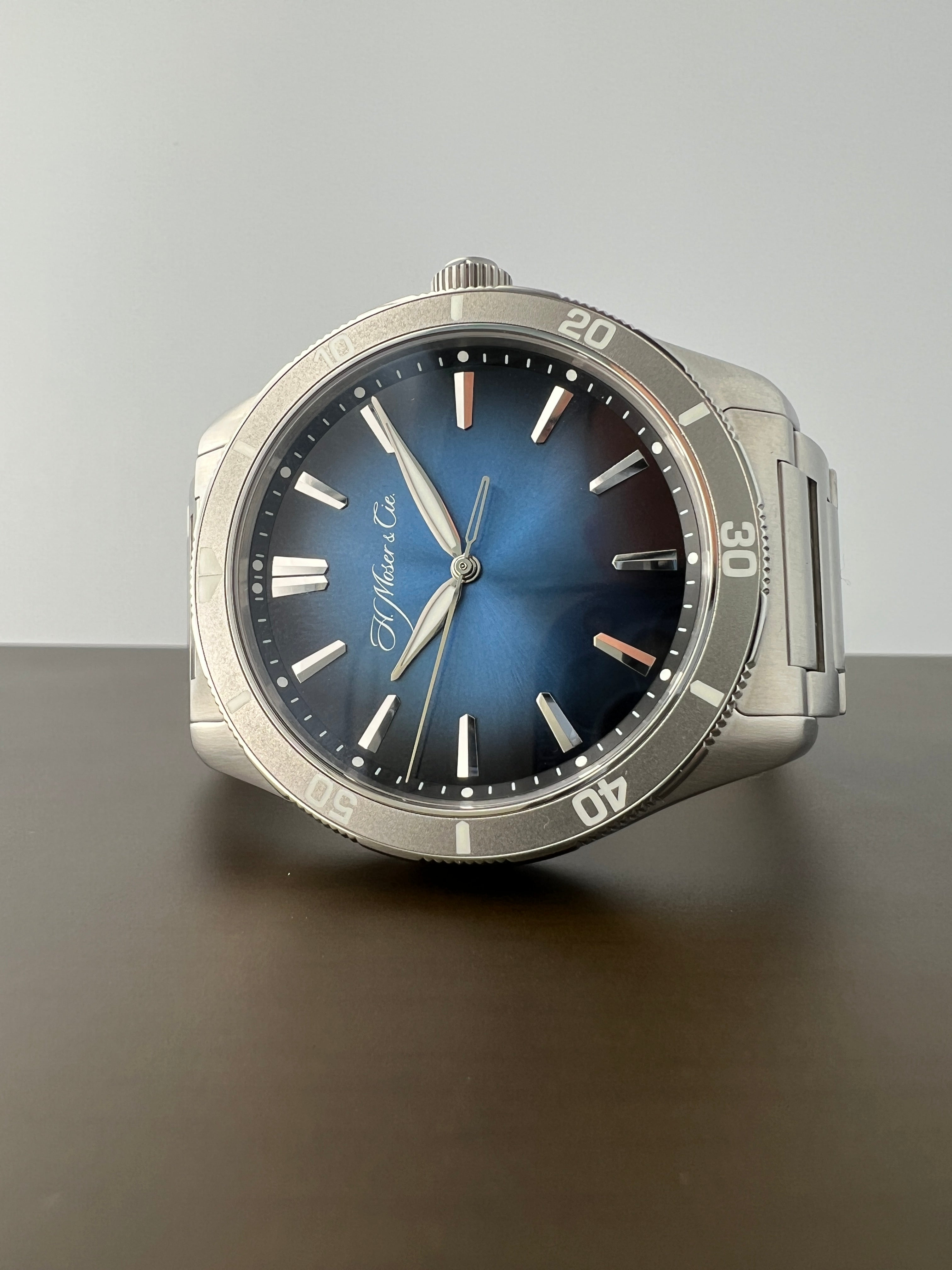 H. Moser & Cie Pioneer Centre Seconds Center