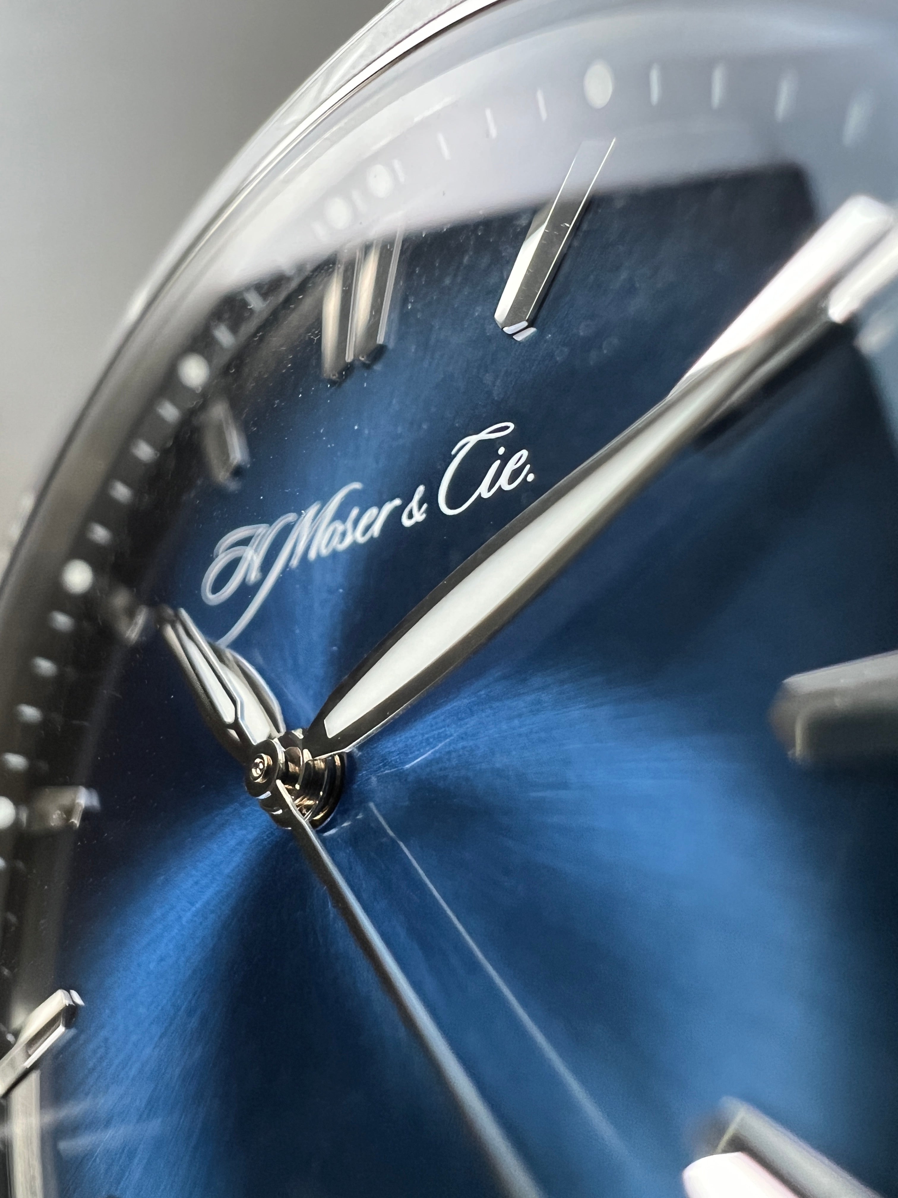 H. Moser & Cie Pioneer Centre Seconds Center